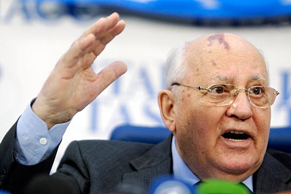 Gorbachev Peringatkan Perang Dunia